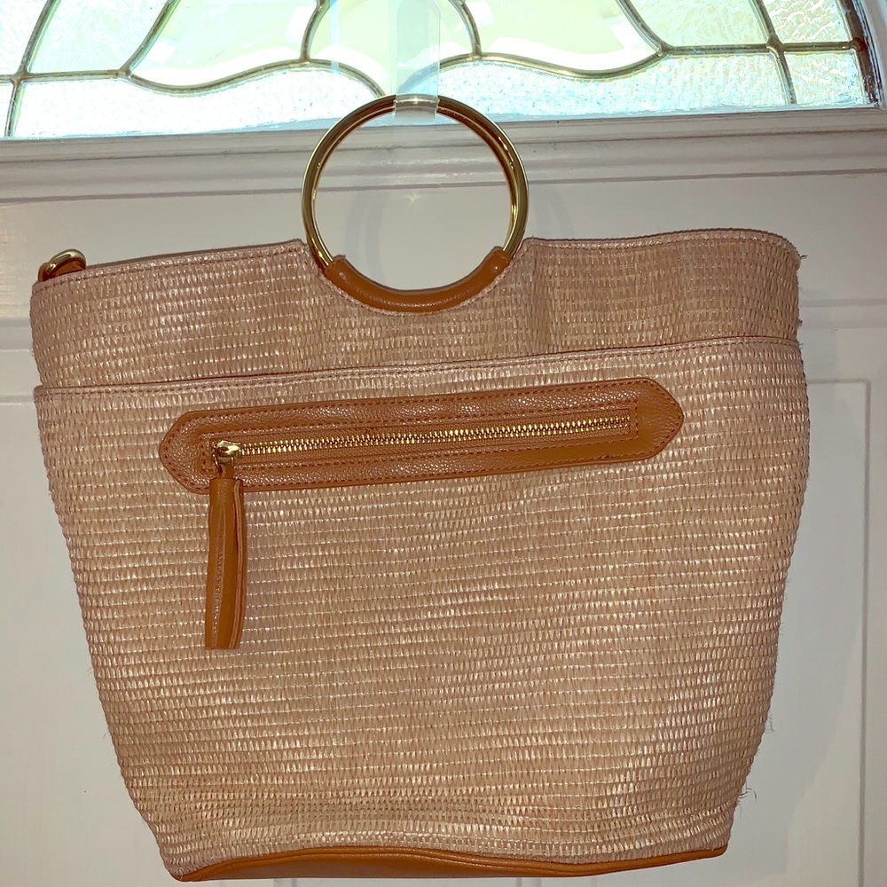 BOGO🔥🔥🔥Tan Straw Purse